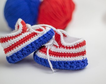 Crochet baby boy shoes, US flag colors newborn booties, Patriotic US independence day baby shower gift