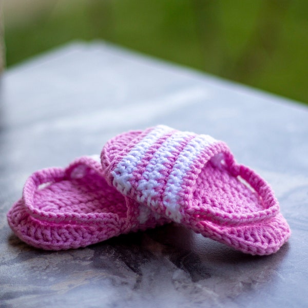 Diapositives de bébé noir et blanc au crochet, diapositives de nouveau-né rose et blanc, chaussures de bébé d'été, pantoufles de nouveau-né d'été, sandales de bébé