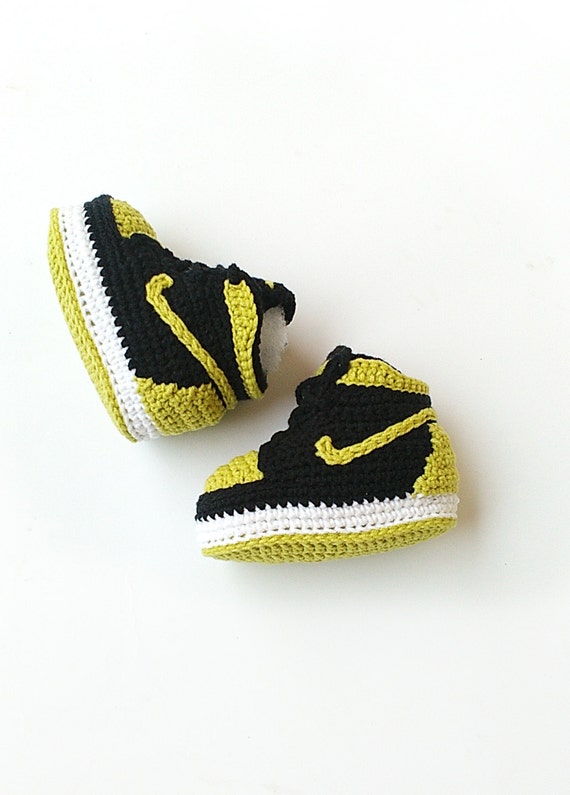Crochet baby Air Jordan Jordan baby shoes Crochet slippers | Etsy image 0