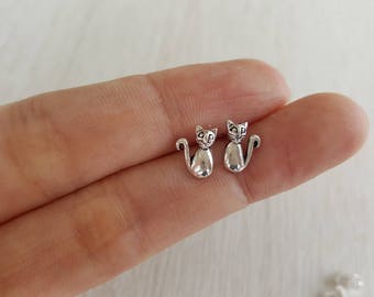 7 mm Cat Ear Stud, 925 Sterling Silver, Cartilage Ear Stud, Nickle Free, Cat Mom, Solid Cat Silver Earrings