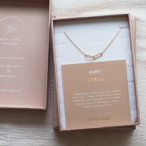 Aunt Necklace, gift for aunt, gifts aunt, gifts for aunts, aunt jewelry, auntie gift, aunt gifts, gift for auntie, aunt to be gift, new aunt