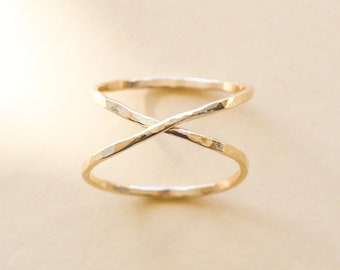 Thin textured infinity ring, gold, criss cross ring, thin gold ring, gold rings for women, gift for her, ring for her,  R-H16GCC