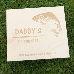 Caja de pesca grabada de madera personalizada / pesca con | Etsy