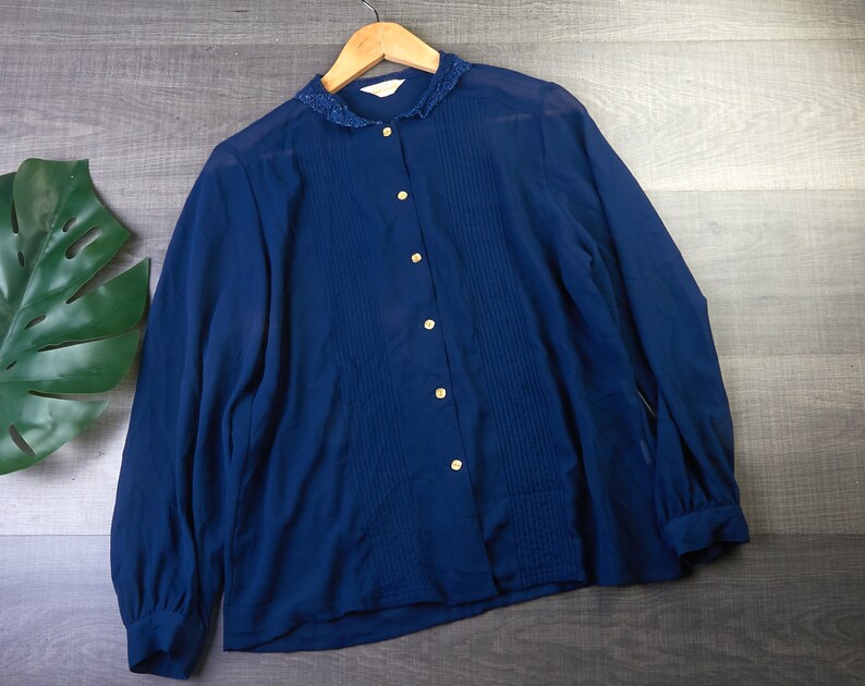 Women/'s vintage clothing Lace collar blouse Vintage blouse Women vintage chiffon shirt