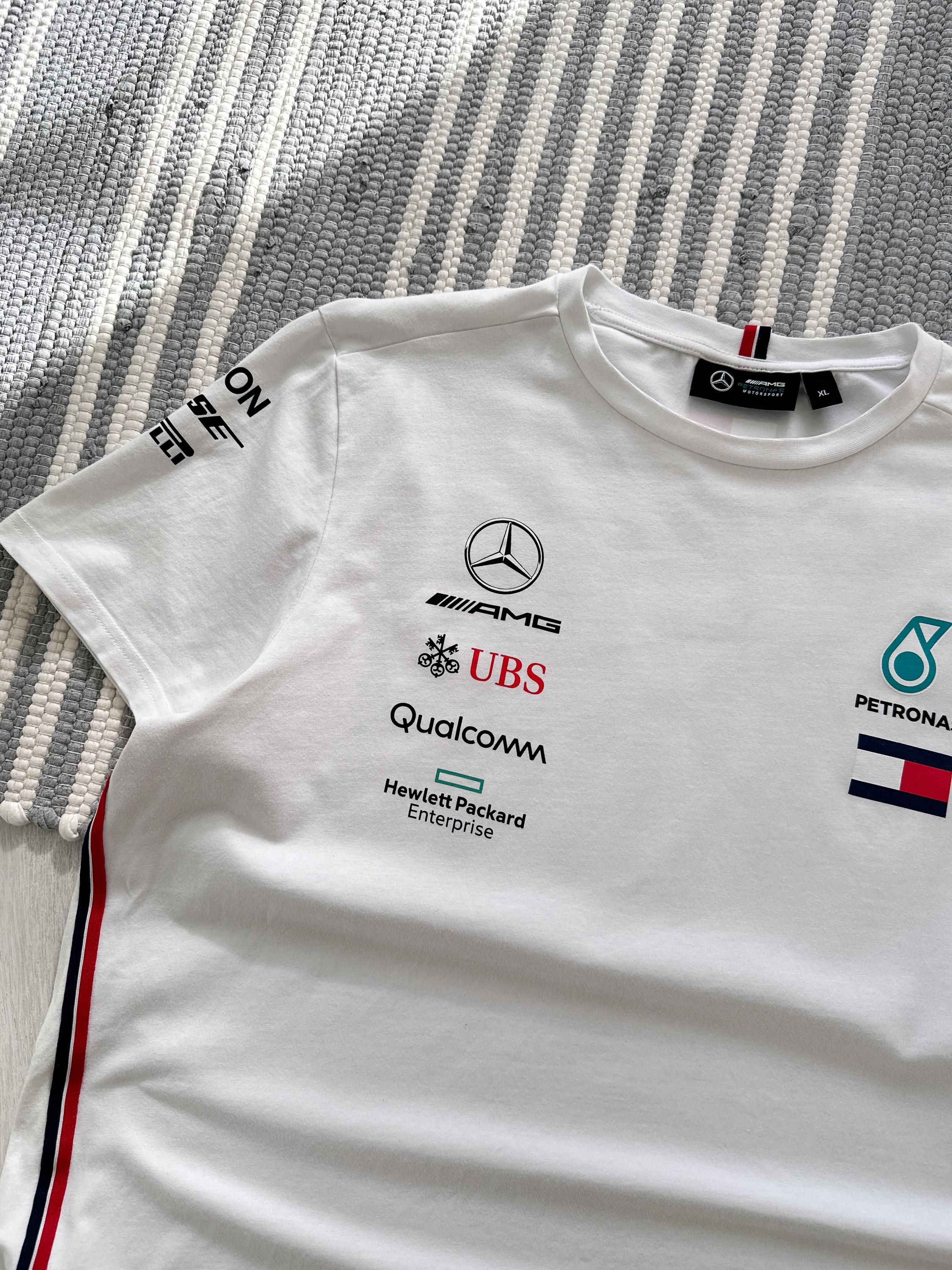 メルセデス ベンツ AMG ペトロナス NASCAR レーシング T シャツ - Etsy