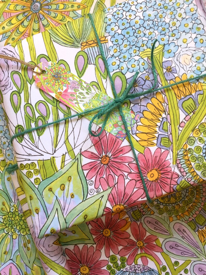 Emballage cadeau recyclé : art floral bohème, papier respectueux de l'environnement image 9