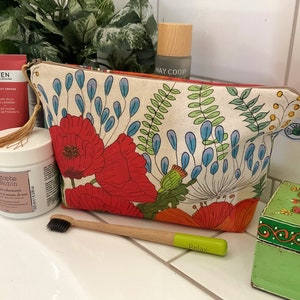 Wash Bag, Large Wash Bag, Poppy Flower Wash Bag, Poppy Toiletries Bag, Poppy Sponge Bag, Boho Bohemian Make Up Bag, Floral Poppy Gift