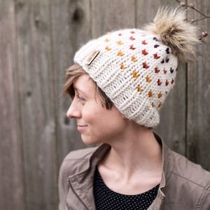 Knit Comfy Hat With Faux Fur Pom-Pom | HARVEST DOTS |