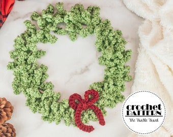 Happy Holiday Wreath crochet pattern - Crochet Christmas Wreath - pdf digital download