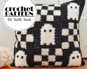 Checkered Ghost Pillow Crochet Pattern - Crochet Halloween Pillow Pattern - PDF Digital Download