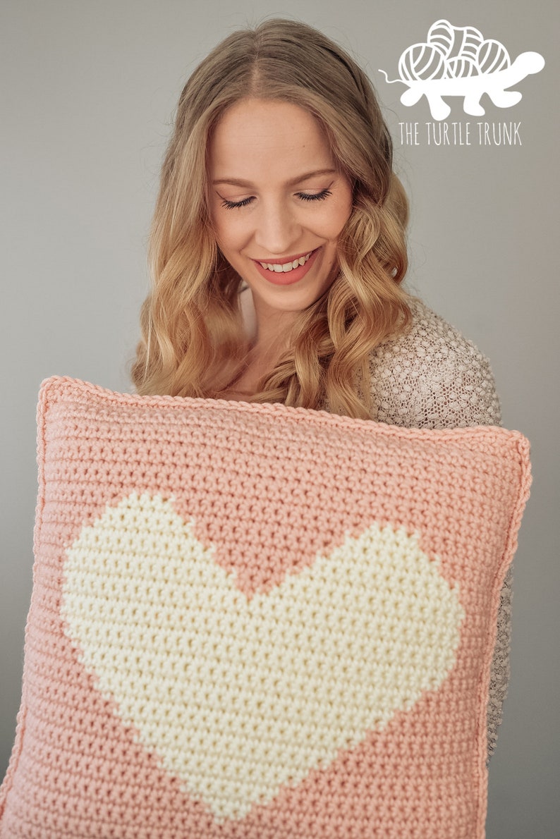 Bulky Love to Cuddle Pillow Crochet Pattern Crochet Heart Pillow Valentine's Day Crochet image 6