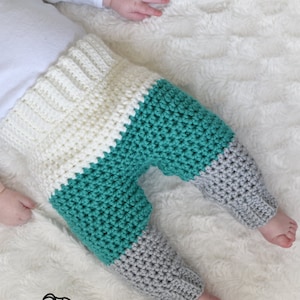 Color Block Baby Bottoms crochet pattern, Crochet Baby Pants pattern, PDF Digital Download image 3