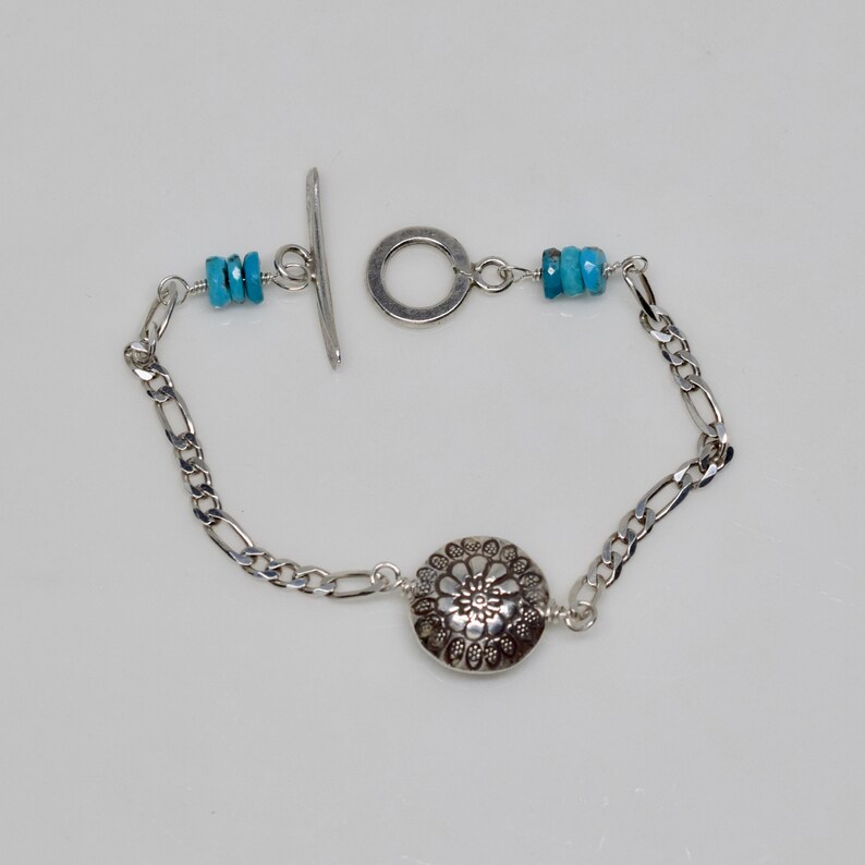 Beachy Chic Karen Hill Tribe Printed Bar and Toggle Clasp Sterling Silver Sleeping Beauty Turquoise Bracelet Heavy Figaro Chain