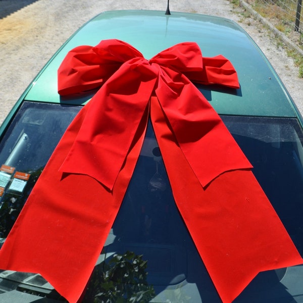 Grote rode cadeaustrik voor uw autocadeau of grootpakket. Elegant en opvallend. Autolus, gigantische lus, kerstlus