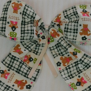 Cute children&#39;s gift bow, teddy bow, kids bow, birthday gift, Christmas gift