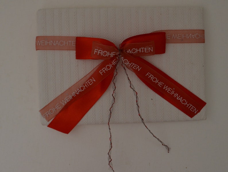 4x Merry Christmas, bow with text red gift bow for parcels, gift wrapping image 1