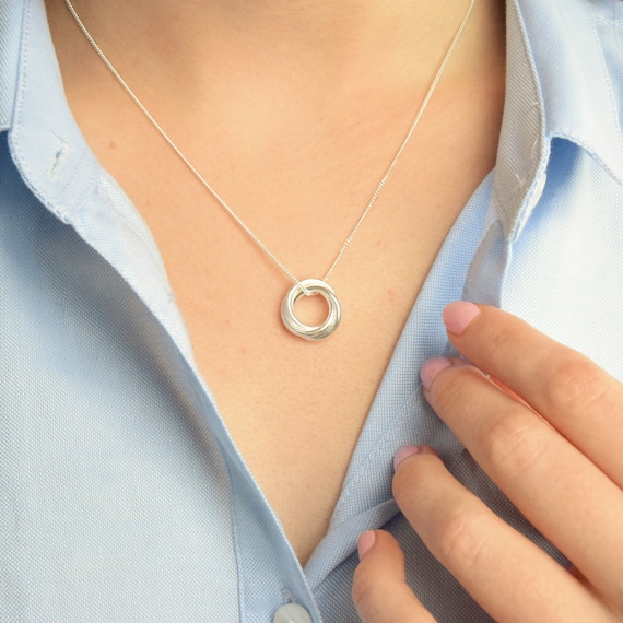 30th birthday necklace 3 rings deals