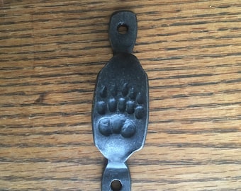 Vertical Bear Track Pull