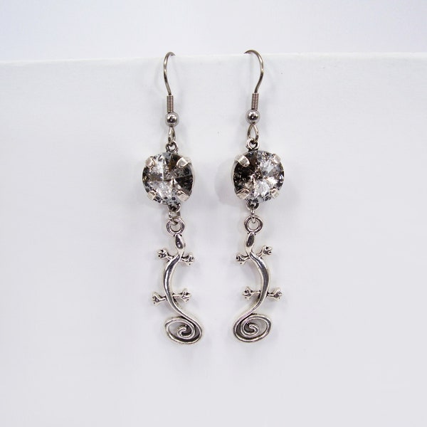 Boucles d’oreilles Salamandre / Gecko / animal Arabesque cristal Swarovski Patine Argent antique Crochets acier inoxydable hypoallergénique