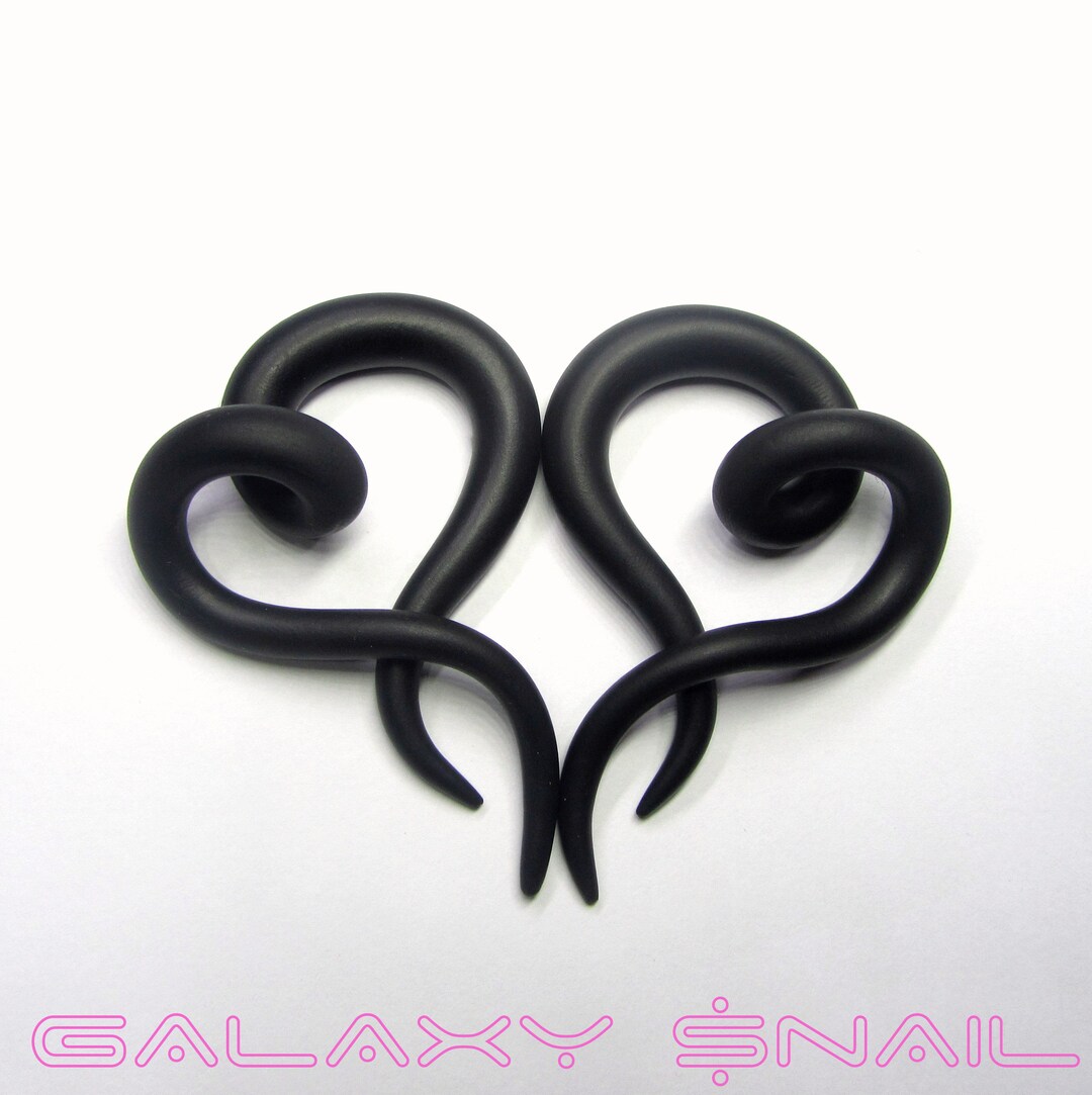 The Heart Black Gauges / Earrings / Plugs/ Fake Gauges 8g, 6g , 2g, 0g, 00g, 3/8, 1/2, 9/16, 5/8