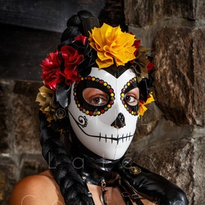 La Muerta Silenciosa Latex Hood