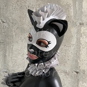 The Skunk Latex Hood