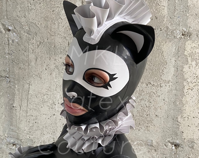 The Skunk Latex Hood