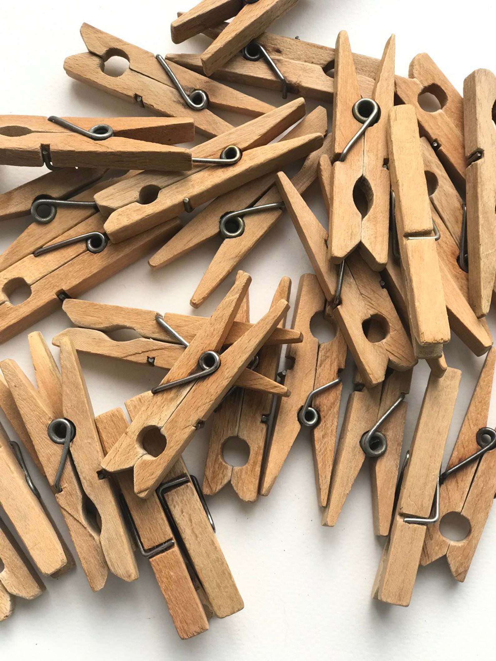 10 Vintage Wooden Clothes Pins, Vintage Wooden Peg Pins, Vintage