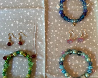 Seasonal bracelet and earring sets