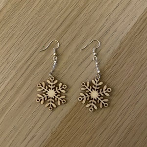White snowflake dangles