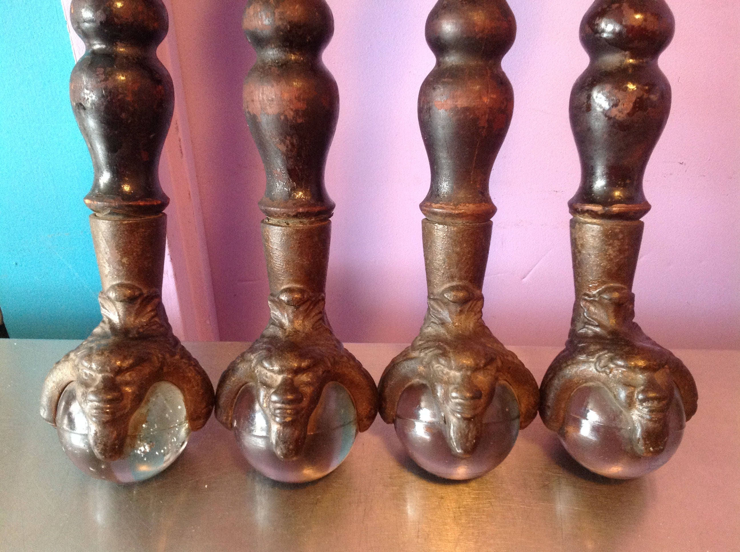 Antique Ball and Claw With Twists Design Wood Legs Gargoyle Heads