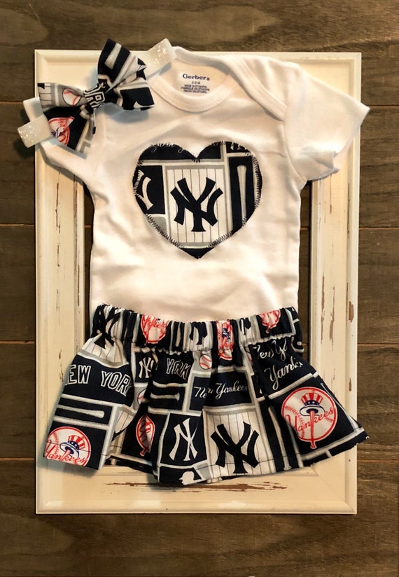 new york yankees baby stuff