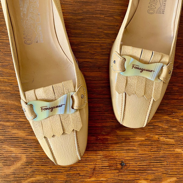 Size 8.5  / Vintage 1970s Deadstock SALVATORE FERRAGAMO Square Toe Cream Patent Leather Pumps with Fringe and Buckle and Block Heel Shoes