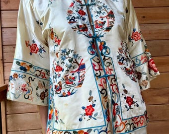 Vintage 1950s Deadstock Chinese Botanical Embroidered Ivory