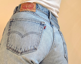 Vintage Levis 505 Jeans Light Wash Straight Leg