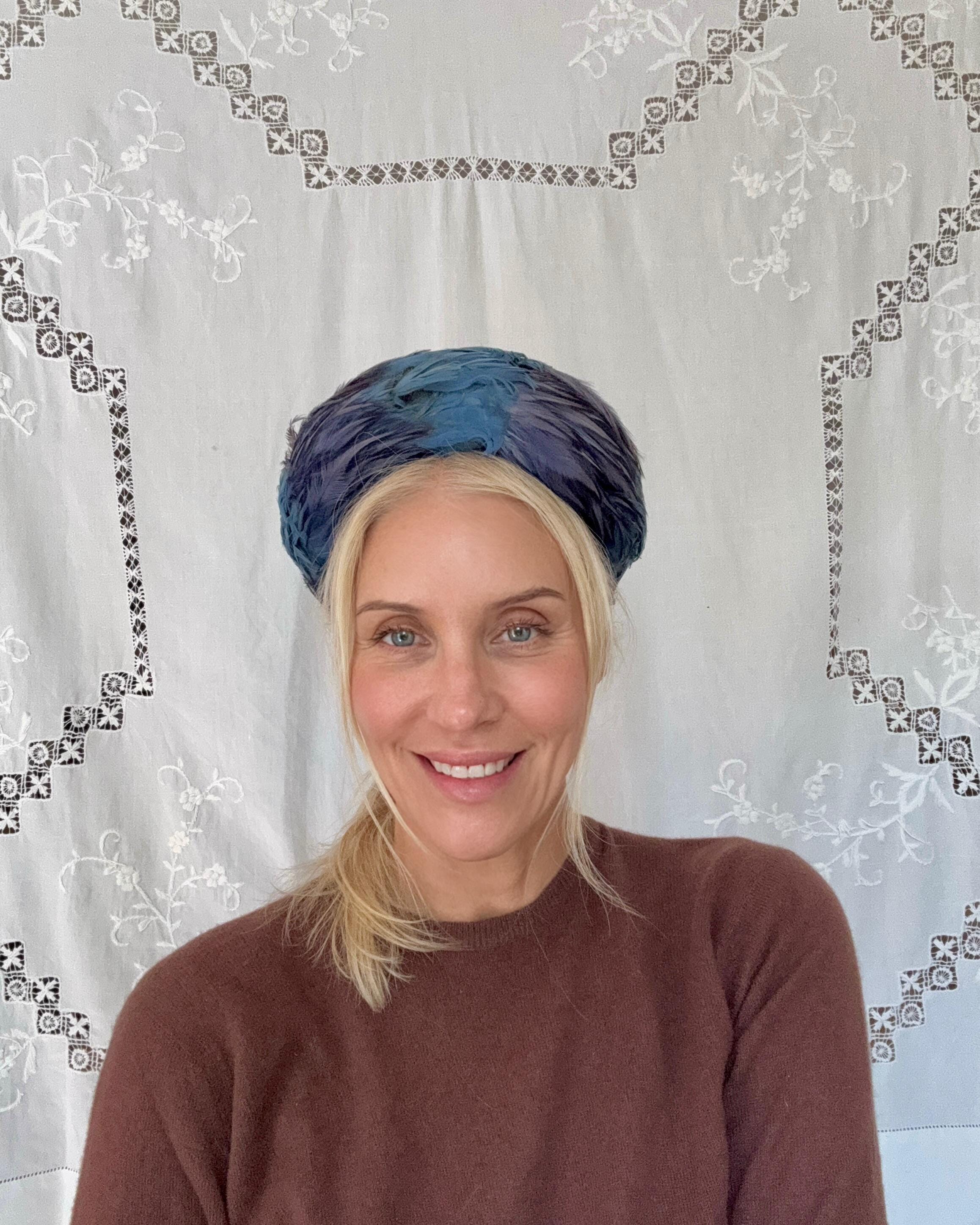 Vintage Womens Cloche Hat Peacok Feathers Irridescent G Howard Hodge Jr Flapper Vintage 1950s G Howard Hodge JR. Iridescent Blue Feather  main image 3
