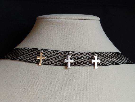 Fishnet choker sale