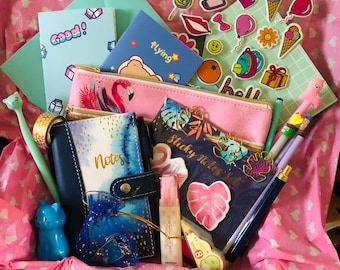 FREE POSTAGE Surprise Mystery 20 item Stationery Box