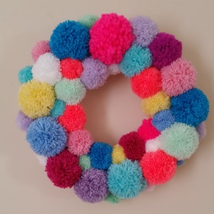 Pompom wreath image 1