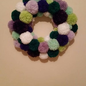 Pompom wreath image 3