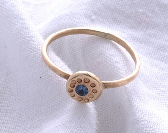9ct Gold Sapphire Solitaire Ring – Ancient Dotty Design, Alternative Engagement
