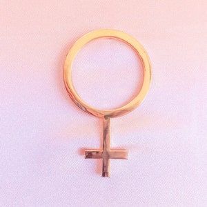 Venus Pin