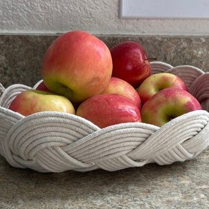 Large kitchen rope bowl, boho decor, cotton rope bowl, rope basket, fruit bowl, minimalist, Celtic breadbasket, kitchen basket, nautical