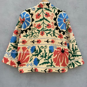 Manteau de veste de broderie à la main Suzani, les femmes portent des vestes dhiver, cadeau de demoiselle dhonneur, veste dhiver, robe kimono Suzani image 8