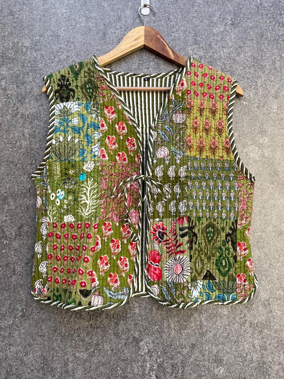 Beautiful Cotton Quilted Handmade Jacket, Vintage Style Quilted Vest Jackets, V-neck Floral Coat Holidays Gifts Jacket for Women
