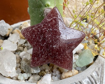 Strawberry quartz star red aventurine polished star carving