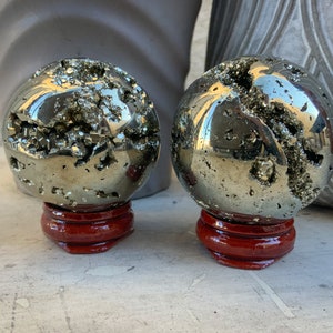 pyrite sphere polished stone metaphysical healing stones fool&#39;s gold sphere carving