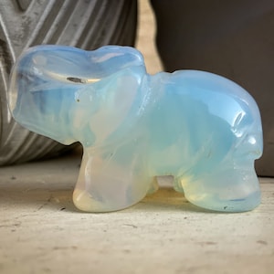 Opalite elephant crystal carving glass elephant animal carvings