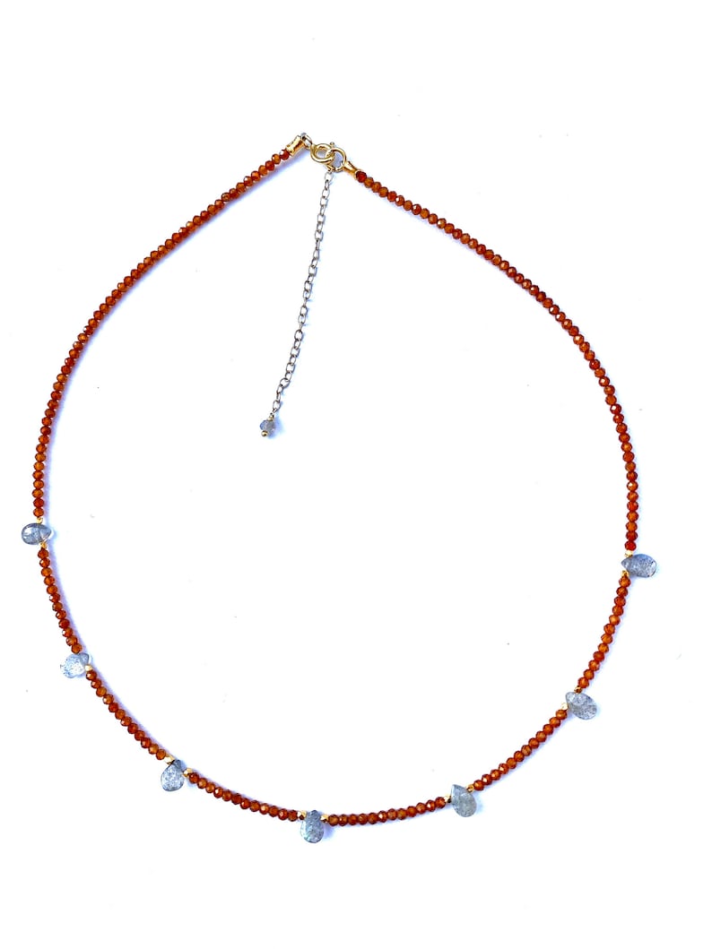 Hessonite and labradorite short necklace #chicjewelry #bohochicjewelry #gemstonejewelry 925 sterling silver