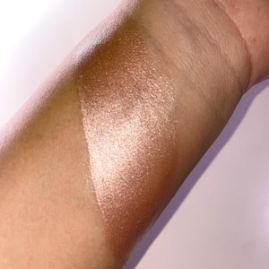 Rosegold Liquid Highlighter Drops Vegan Makeup Glow GlitznGlamz Cosmetics